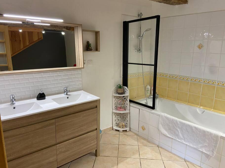 Gite A La Ferme Avec Jacuzzi Et Sauna Villefloure Dış mekan fotoğraf