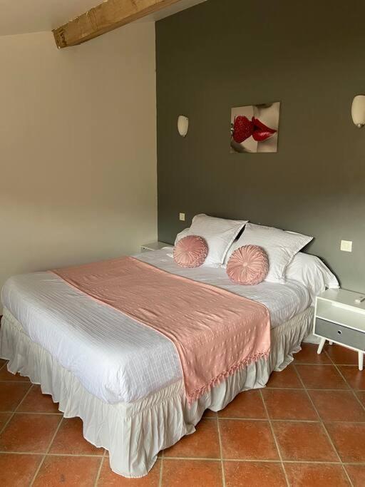 Gite A La Ferme Avec Jacuzzi Et Sauna Villefloure Dış mekan fotoğraf